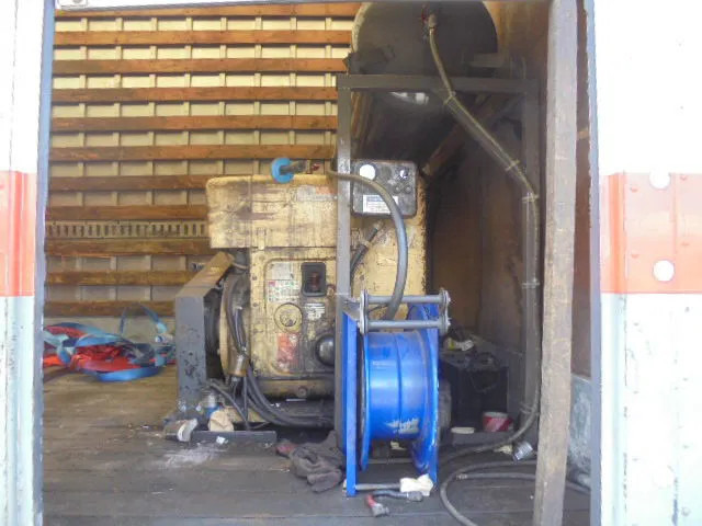 DAF LF 45 150 NL TRUCK SERVICE TRUCK SERVICE TRUCK MET COMPRESSOR - Tovornjak zabojnik: slika 2 DAF LF 45 150 NL TRUCK SERVICE TRUCK SERVICE TRUCK MET COMPRESSOR - Tovornjak zabojnik: slika 2