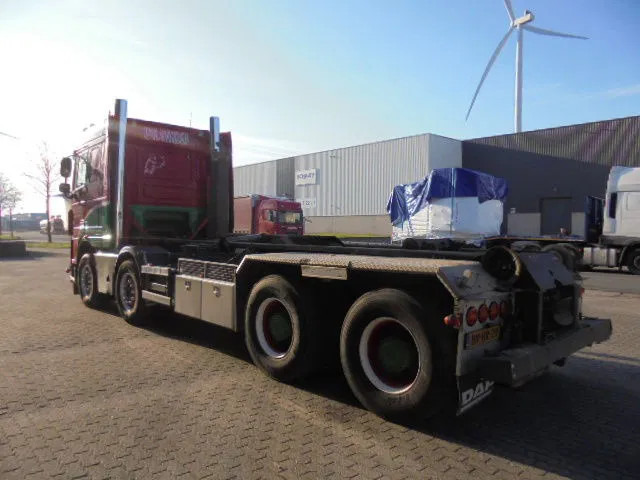 DAF XF 105 410 FAD 8X4 STEEL SUSPENSION - Kotalni prekucni tovornjak: slika 5 DAF XF 105 410 FAD 8X4 STEEL SUSPENSION - Kotalni prekucni tovornjak: slika 5