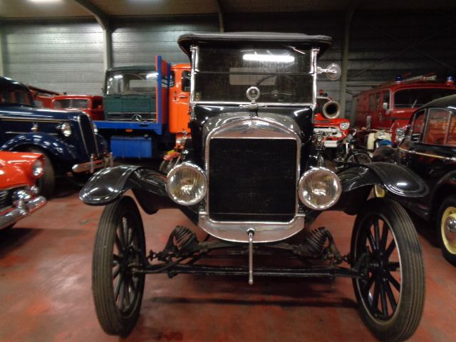 Ford T T RUNABOUT - Avtomobil: slika 2 Ford T T RUNABOUT - Avtomobil: slika 2