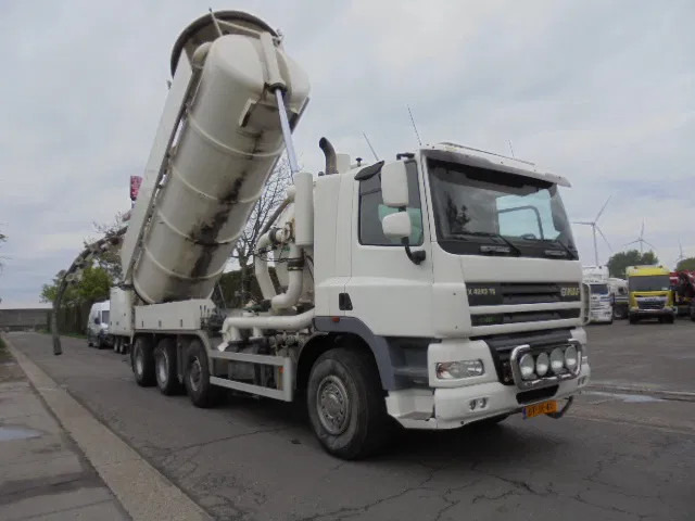 Ginaf X 4243 TS 8X4 NL TRUCK - Vakuumski tovornjak: slika 2 Ginaf X 4243 TS 8X4 NL TRUCK - Vakuumski tovornjak: slika 2