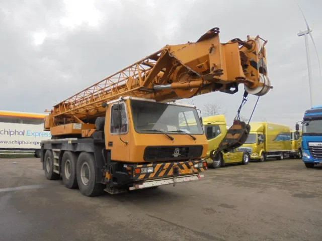 Grove GMK 3050 6X6X6 - Avtodvigalo za vse namene: slika 3 Grove GMK 3050 6X6X6 - Avtodvigalo za vse namene: slika 3