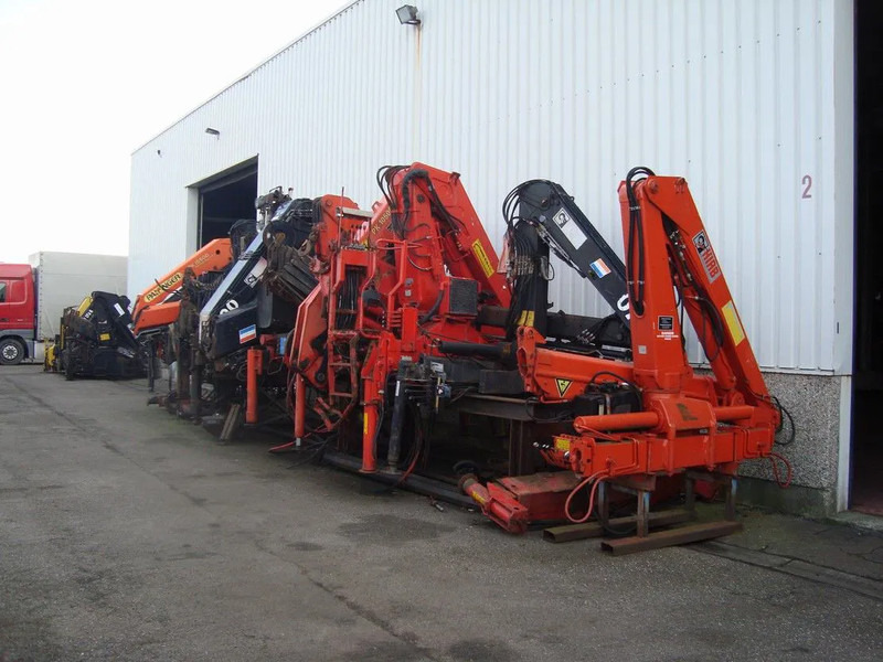 Hiab ALLTYPE YEARS AND PRICES HIAB PALFINGER HMF ATLAS KENNIS - Paletno dvigalo: slika 3 Hiab ALLTYPE YEARS AND PRICES HIAB PALFINGER HMF ATLAS KENNIS - Paletno dvigalo: slika 3