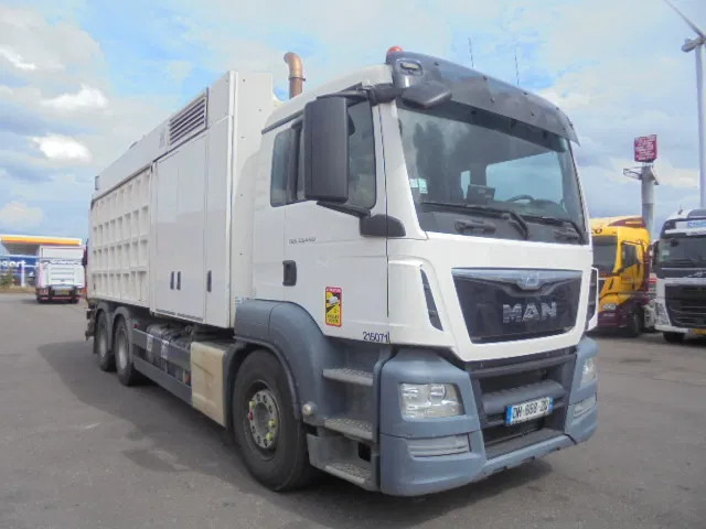 MAN TGS 33.440 ZAND ZUIGER - Vakuumski tovornjak: slika 3 MAN TGS 33.440 ZAND ZUIGER - Vakuumski tovornjak: slika 3