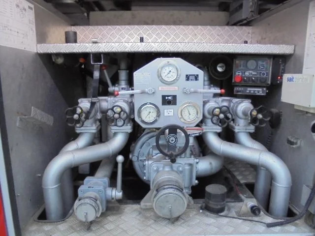 Mercedes-Benz 1124 F lizing Mercedes-Benz 1124 F: slika 8