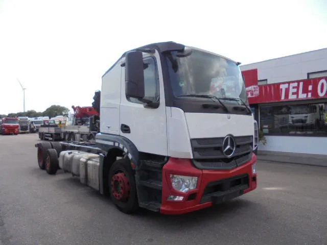 Mercedes-Benz ACTROS 2340 6X2 - Tovornjak avtotransporter: slika 3 Mercedes-Benz ACTROS 2340 6X2 - Tovornjak avtotransporter: slika 3