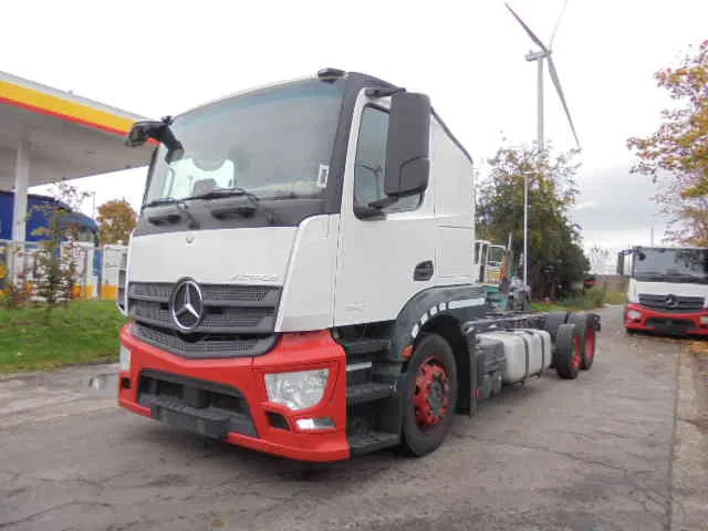 Mercedes-Benz Actros 2340 6X2 EUR 6 - Tovornjak avtotransporter: slika 1 Mercedes-Benz Actros 2340 6X2 EUR 6 - Tovornjak avtotransporter: slika 1
