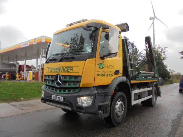 Mercedes-Benz Antos 1824 4X2 - Tovornjak - kabelski sistem: slika 1 Mercedes-Benz Antos 1824 4X2 - Tovornjak - kabelski sistem: slika 1
