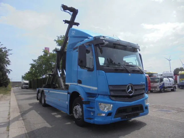 Mercedes-Benz Antos 2733 - Tovornjak - kabelski sistem: slika 3 Mercedes-Benz Antos 2733 - Tovornjak - kabelski sistem: slika 3