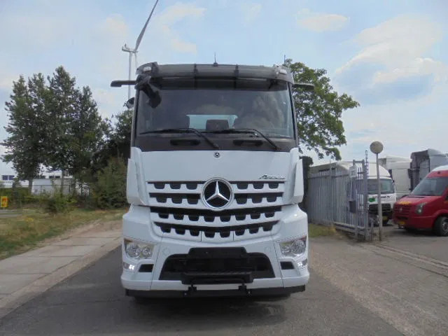 Mercedes-Benz Arocs 2545 + RETARDER 6X2 NEW /DEMO - Tovornjak z dvigalom: slika 4 Mercedes-Benz Arocs 2545 + RETARDER 6X2 NEW /DEMO - Tovornjak z dvigalom: slika 4
