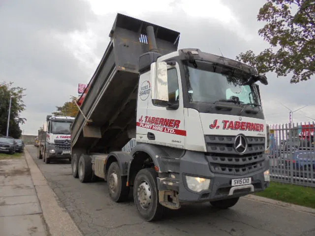 Mercedes-Benz Arocs 3243 K 8X4 - Tovornjak prekucnik: slika 3 Mercedes-Benz Arocs 3243 K 8X4 - Tovornjak prekucnik: slika 3