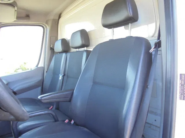 Dostavno vozilo z zabojnikom Mercedes-Benz Sprinter 316 CDI: slika 9