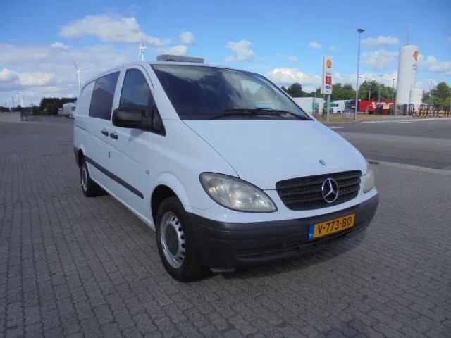 Mercedes-Benz Vito 110 - Mali kombi, Dostavno vozilo z dvojno kabino: slika 3 Mercedes-Benz Vito 110 - Mali kombi, Dostavno vozilo z dvojno kabino: slika 3