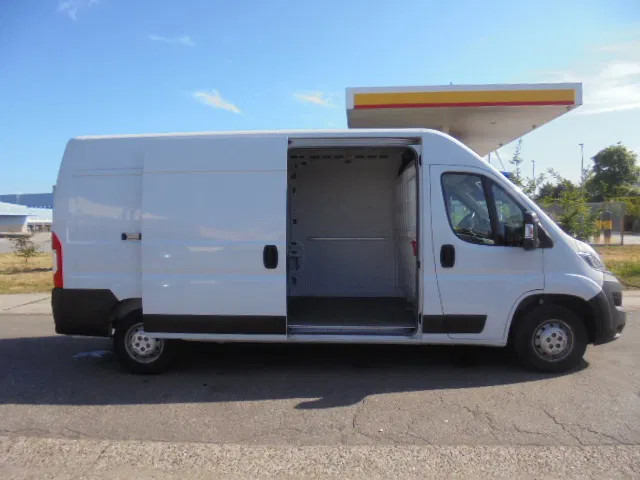 Opel Movano L3H2 2.2L BLUE HDI 140 - Furgon: slika 4 Opel Movano L3H2 2.2L BLUE HDI 140 - Furgon: slika 4