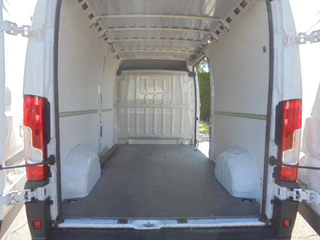 Opel Movano L3H2 2.2L BLUE HDI 140 - Furgon: slika 5 Opel Movano L3H2 2.2L BLUE HDI 140 - Furgon: slika 5