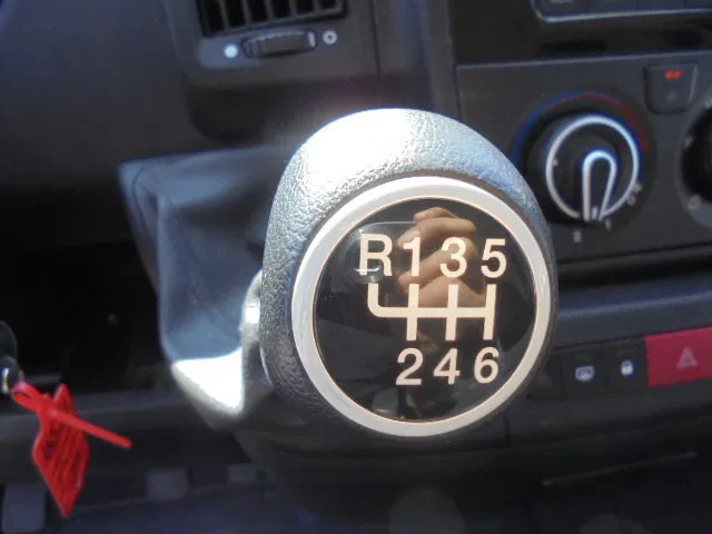 Furgon Opel Movano L3H2 2.2L BLUE HDI 140: slika 13