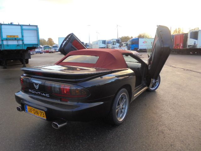 Pontiac Firebird AUT CONVERTIBLE - Avtomobil: slika 4 Pontiac Firebird AUT CONVERTIBLE - Avtomobil: slika 4