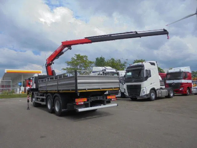 Renault 320 6X4 + FASSI F245 DEMO UNUSED - Tovornjak s kesonom, Tovornjak z dvigalom: slika 5 Renault 320 6X4 + FASSI F245 DEMO UNUSED - Tovornjak s kesonom, Tovornjak z dvigalom: slika 5