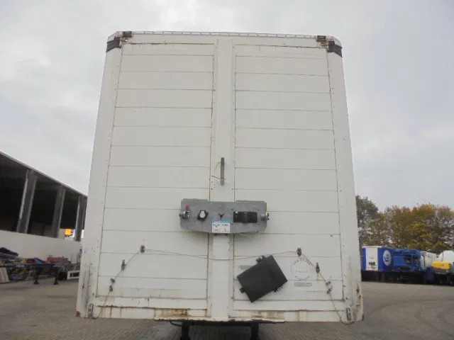 Renders ROC 12-27N X-STEERING - Polprikolica s ponjavo: slika 2 Renders ROC 12-27N X-STEERING - Polprikolica s ponjavo: slika 2