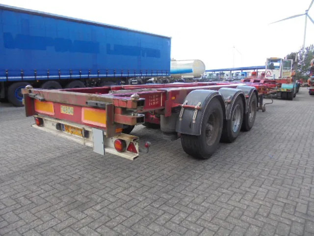 Renders RPCC 12-27 - Kontejnerska polprikolica/ Polprikolica z zamenljivim tovoriščem: slika 3 Renders RPCC 12-27 - Kontejnerska polprikolica/ Polprikolica z zamenljivim tovoriščem: slika 3