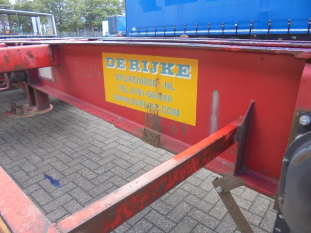 Renders RPCC 12-27 - Kontejnerska polprikolica/ Polprikolica z zamenljivim tovoriščem: slika 5 Renders RPCC 12-27 - Kontejnerska polprikolica/ Polprikolica z zamenljivim tovoriščem: slika 5