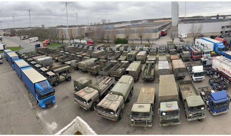 DAF YA 4X4 50 X TRUCKS FOR SALE - Tovornjak: slika 1 DAF YA 4X4 50 X TRUCKS FOR SALE - Tovornjak: slika 1