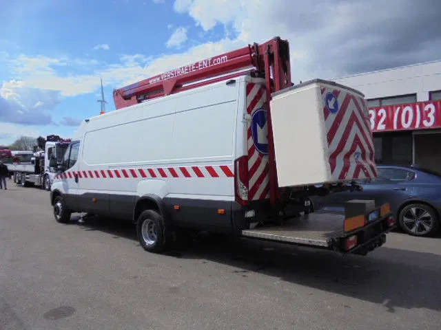 Iveco Daily 70 70C17 - Tovornjak, Tovornjak z dvigalom: slika 4 Iveco Daily 70 70C17 - Tovornjak, Tovornjak z dvigalom: slika 4