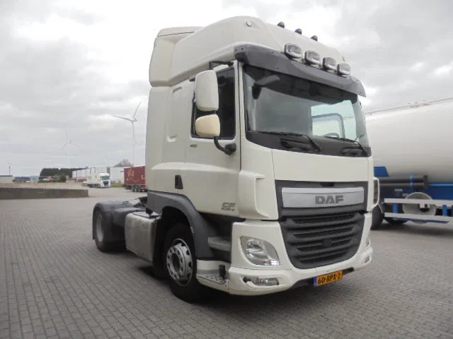 DAF CF 400 NL TRUCK - Vlačilec: slika 2 DAF CF 400 NL TRUCK - Vlačilec: slika 2
