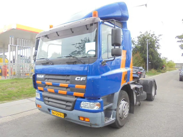 DAF CF 75.270 CF 75 HANDGESCHAKELD NL TRUCK TUV -APK 12--5-2026 - Vlačilec: slika 1 DAF CF 75.270 CF 75 HANDGESCHAKELD NL TRUCK TUV -APK 12--5-2026 - Vlačilec: slika 1
