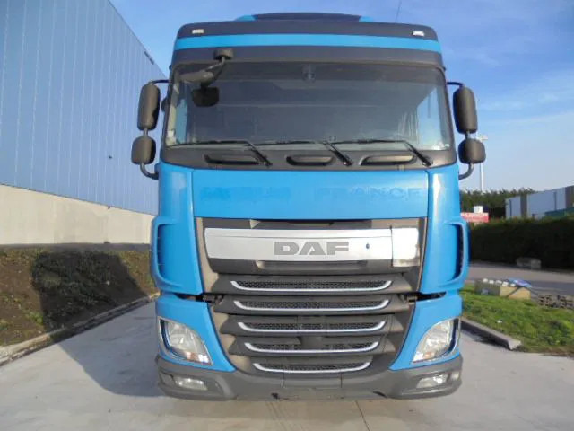 DAF XF 410 - Vlačilec: slika 2 DAF XF 410 - Vlačilec: slika 2