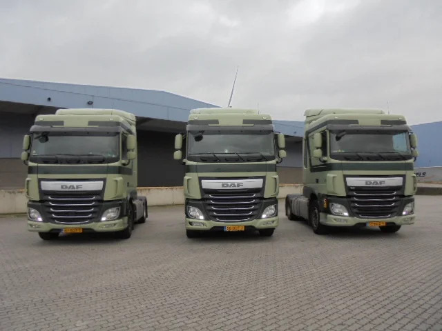 DAF XF 410 EURO6 - Vlačilec: slika 2 DAF XF 410 EURO6 - Vlačilec: slika 2