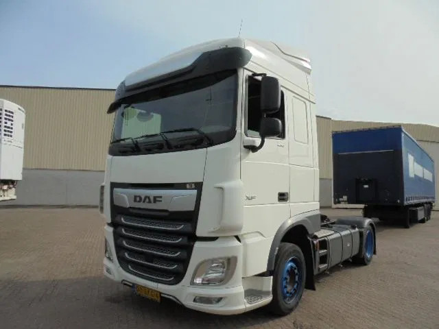 DAF XF 430 - Vlačilec: slika 1 DAF XF 430 - Vlačilec: slika 1