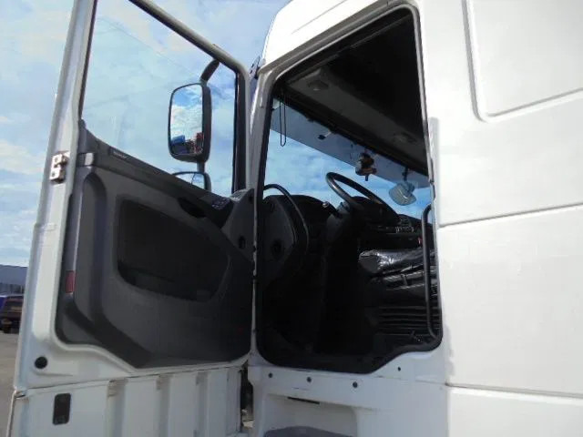 Vlačilec DAF XF 440: slika 9