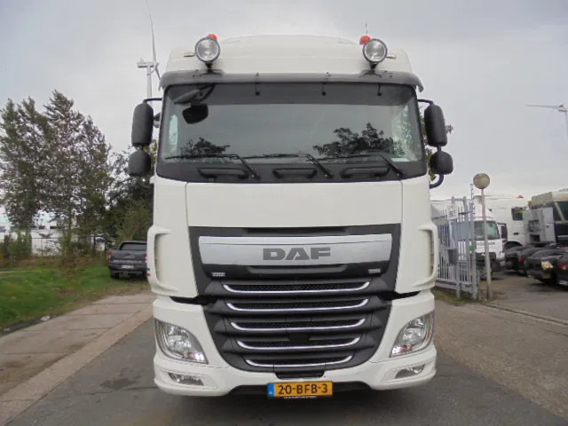 DAF XF 440 - Vlačilec: slika 2 DAF XF 440 - Vlačilec: slika 2