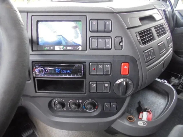 DAF XF 440 SUPER SPACE CAB - Vlačilec: slika 5 DAF XF 440 SUPER SPACE CAB - Vlačilec: slika 5