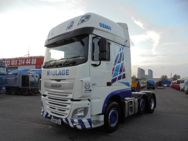 DAF XF 460 6X2 RHD - Vlačilec: slika 1 DAF XF 460 6X2 RHD - Vlačilec: slika 1