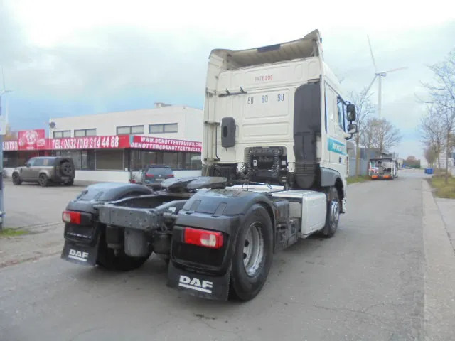 DAF XF 460 SPACECAB - Vlačilec: slika 4 DAF XF 460 SPACECAB - Vlačilec: slika 4