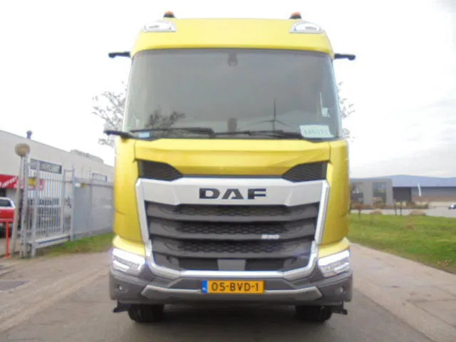 DAF XFC 530 FT DEMO KIEPHYDROLIEK MET FABRIEKS GARANTIE NL TRUCK - Vlačilec: slika 3 DAF XFC 530 FT DEMO KIEPHYDROLIEK MET FABRIEKS GARANTIE NL TRUCK - Vlačilec: slika 3