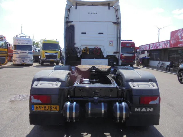 MAN TGX 26.420 XXL 6X2 NL TRUCK - Vlačilec: slika 5 MAN TGX 26.420 XXL 6X2 NL TRUCK - Vlačilec: slika 5
