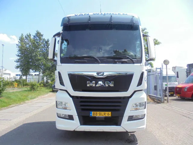 MAN TGX 26.500 XXL - Vlačilec: slika 2 MAN TGX 26.500 XXL - Vlačilec: slika 2