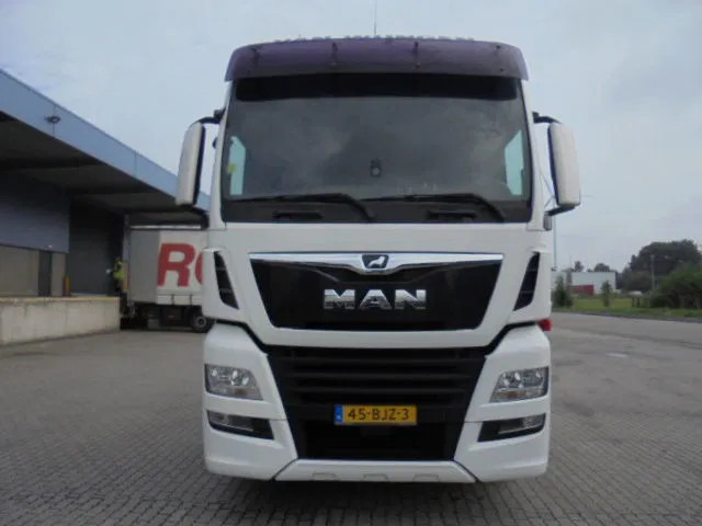 MAN TGX 26-500 XXL NEW TYPE TACHO - Vlačilec: slika 2 MAN TGX 26-500 XXL NEW TYPE TACHO - Vlačilec: slika 2