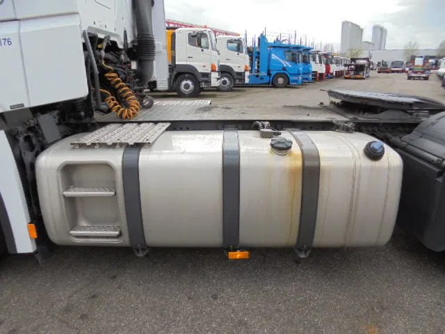 Vlačilec Mercedes-Benz Actros 1842 15x IN STOCK: slika 8 Vlačilec Mercedes-Benz Actros 1842 15x IN STOCK: slika 8