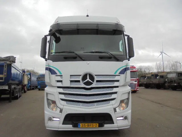 Mercedes-Benz Actros 1842 LS EUR6 - Vlačilec: slika 2 Mercedes-Benz Actros 1842 LS EUR6 - Vlačilec: slika 2