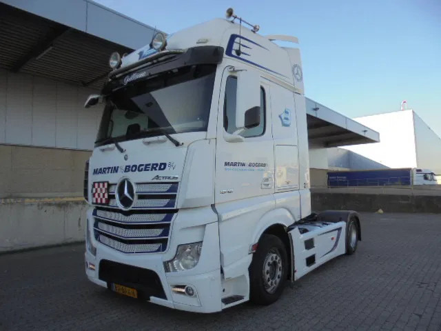 Mercedes-Benz Actros 1842 LS NL TRUCK - Vlačilec: slika 1 Mercedes-Benz Actros 1842 LS NL TRUCK - Vlačilec: slika 1