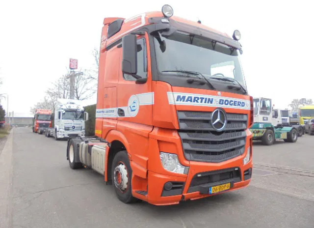 Mercedes-Benz Actros 1842 LS NL TRUCK - Vlačilec: slika 3 Mercedes-Benz Actros 1842 LS NL TRUCK - Vlačilec: slika 3