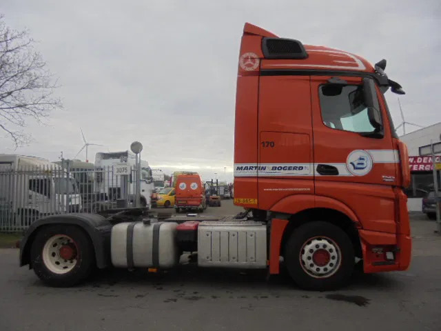 Mercedes-Benz Actros 1842 LS NL TRUCK - Vlačilec: slika 4 Mercedes-Benz Actros 1842 LS NL TRUCK - Vlačilec: slika 4