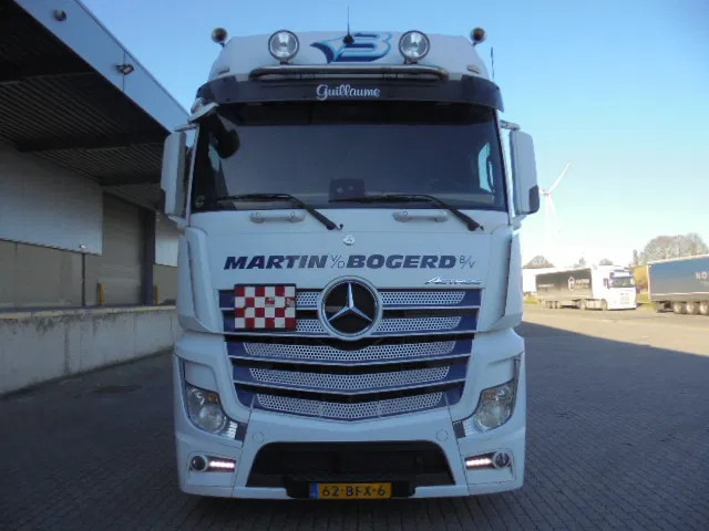 Mercedes-Benz Actros 1842 LS NL TRUCK - Vlačilec: slika 2 Mercedes-Benz Actros 1842 LS NL TRUCK - Vlačilec: slika 2