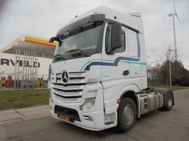 Mercedes-Benz Actros 1943 LS - Vlačilec: slika 1 Mercedes-Benz Actros 1943 LS - Vlačilec: slika 1