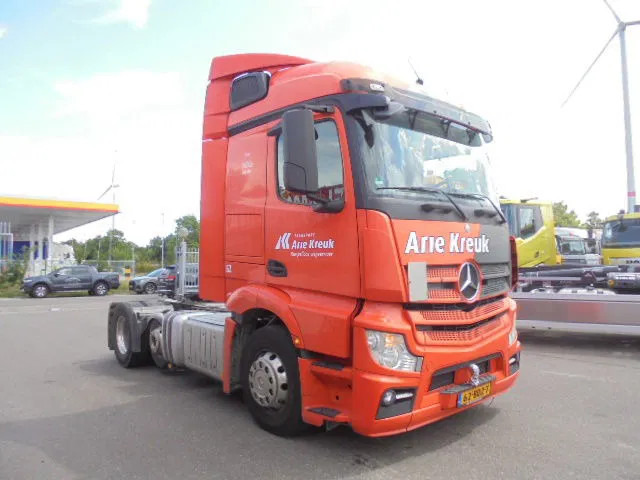 Mercedes-Benz Actros 2343 6X2 VOORLOOPAS - Vlačilec: slika 3 Mercedes-Benz Actros 2343 6X2 VOORLOOPAS - Vlačilec: slika 3