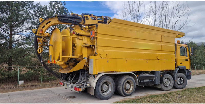 MAN 35.464 channel cleaner, 8x4 full spring, manual - Vakuumski tovornjak: slika 4 MAN 35.464 channel cleaner, 8x4 full spring, manual - Vakuumski tovornjak: slika 4
