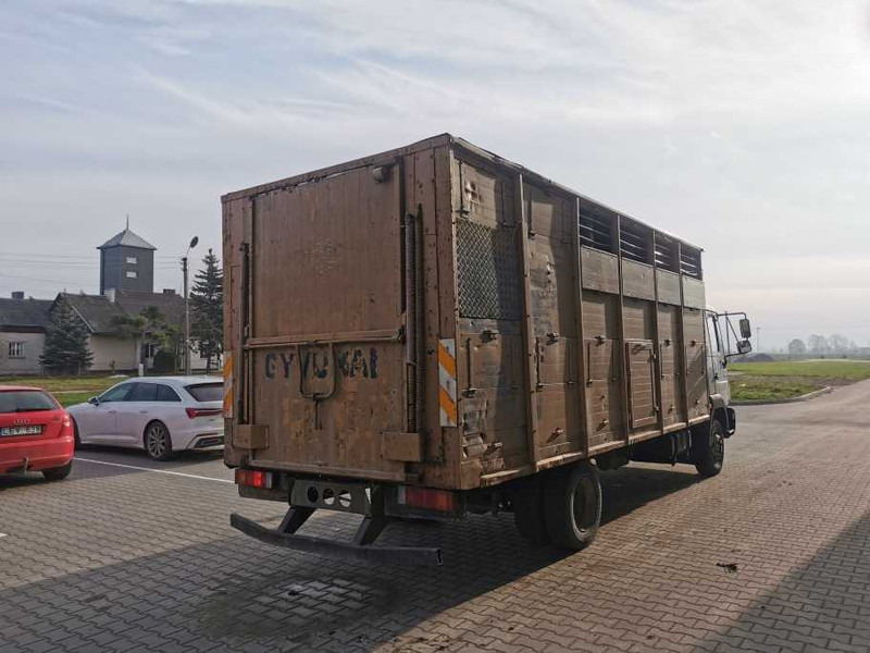 MAN LE 12.189 livestock truck - Tovornjak za prevoz živine: slika 4 MAN LE 12.189 livestock truck - Tovornjak za prevoz živine: slika 4